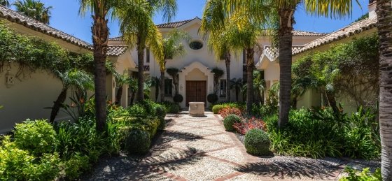 _div7661.jpg Book a villa in Costa del Sol