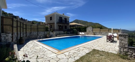 img_5760.jpg Villas in Vafkeri