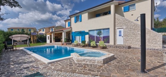 1522k.jpg Villas in Istria