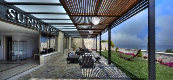 1_sunny_villas.jpg Book a villa holiday in Greece