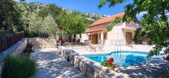 35_19.jpg Villas in Omis