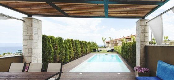 exclusive_no3_veranda.jpg Villa in Greece to rent
