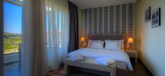 master_bedroom_-_2_bedroom_villas.jpg Villa holidays in Greece