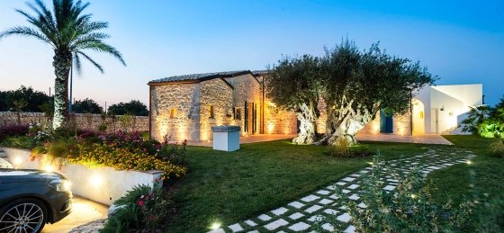 12_99.jpg Villa holidays in Italy