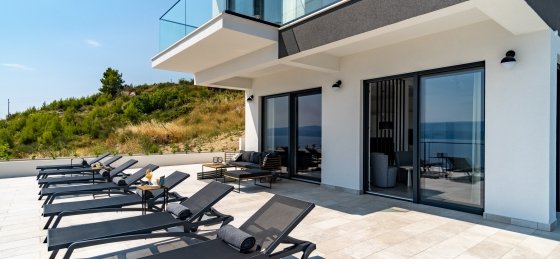 16_85.jpg Book a villa in Omis