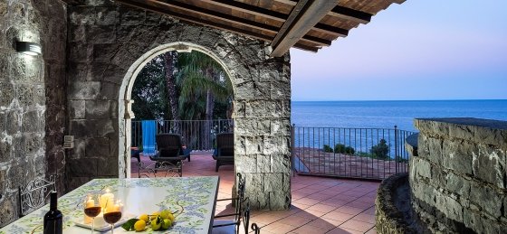 36_45.jpg Villas in Taormina