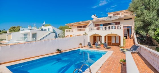 Book a villa in Spain