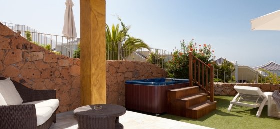1_bedroom_villa_with_hot_tub.jpg Villa in Canary Islands to rent
