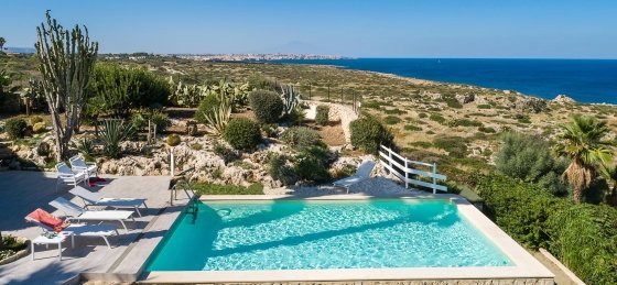 06_64.jpg Book a villa in Italy