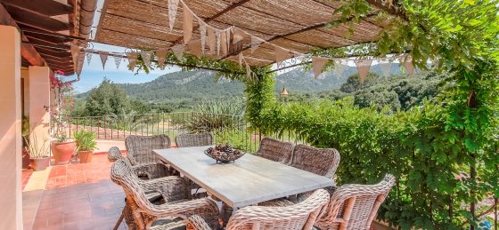 Book a villa in Spain