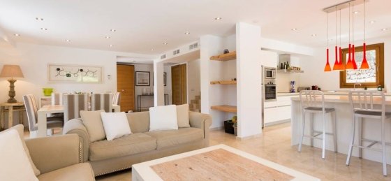 Book a villa in Spain