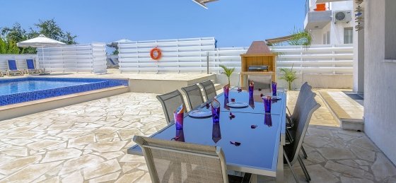 arc_4407.jpg Holiday villas in Coral Bay