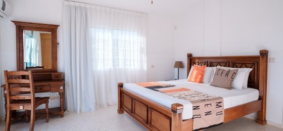 stalo36.jpg Book a villa in Cyprus