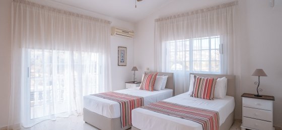 stalo45.jpg Villa rentals in Paphos