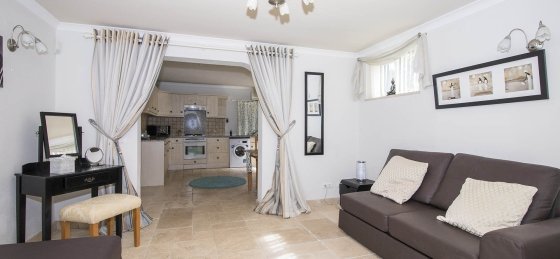 sala_cave.jpg Villa rentals in Portugal