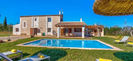 132.jpg Holiday villas in Mallorca