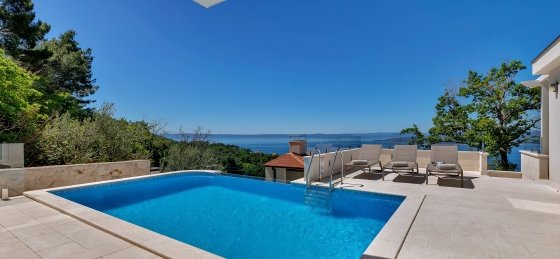 13_84.jpg Villa holidays in Makarska