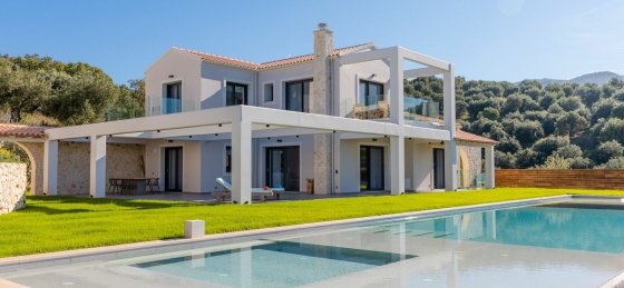 ebellina55small.jpg Villas in Greece