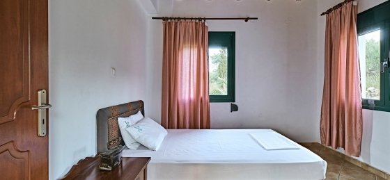 elia156small.jpg Villa in Greece to rent