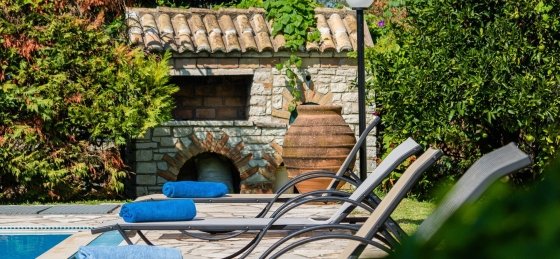 votana8small.jpg Villa holidays in Greece