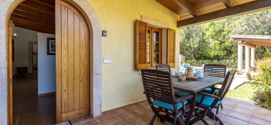 alegre_-_terrace_2_2400x16002019.jpg Book a villa holiday in Pollensa