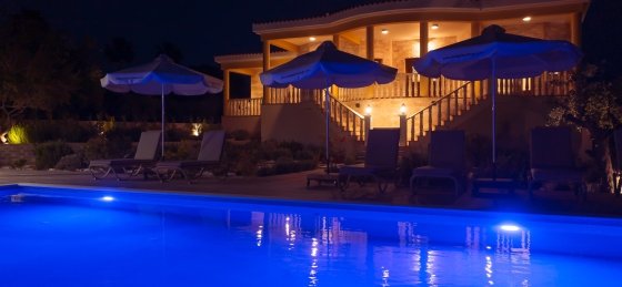 andrea118.jpg Book a villa in Coral Bay