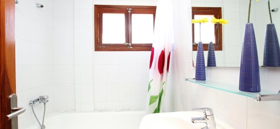 animeta_-_bathroom_1-1_2400x1600.jpg Villa in Balearic Islands to rent