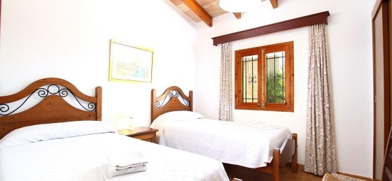 bosque_-_bedroom_2-1_2400x1600.jpg Villa rentals in Balearic Islands