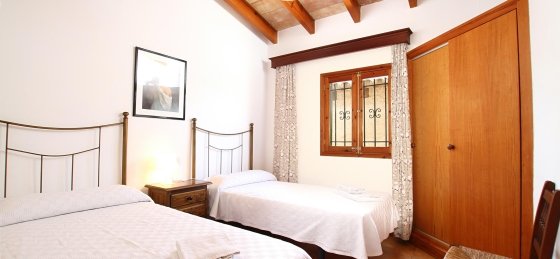 bosque_-_bedroom_3-1_2400x1600.jpg Villas in Pollensa