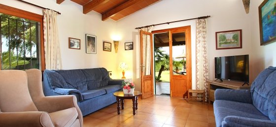 bosque_-_saloon_1_2400x1600.jpg Villa holidays in Pollensa