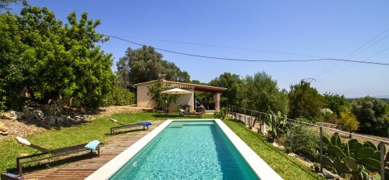 gardo_-_swimming_pool_05.jpg Holiday villas in Mallorca