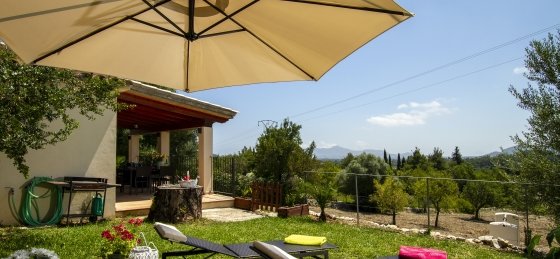gardo_-_terrace_0.jpg Book a villa holiday in Spain