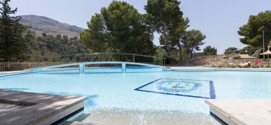 gvc_-_swimming_pool_2_2400x1600ns.jpg Book a villa holiday in Mallorca