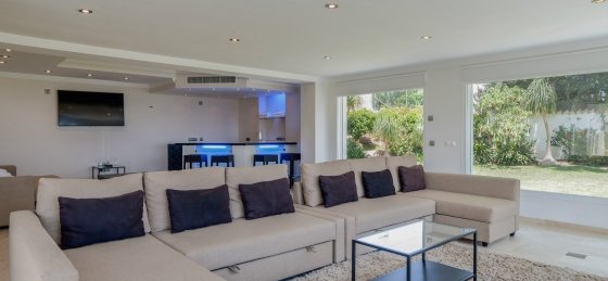 Book a villa holiday in Spain