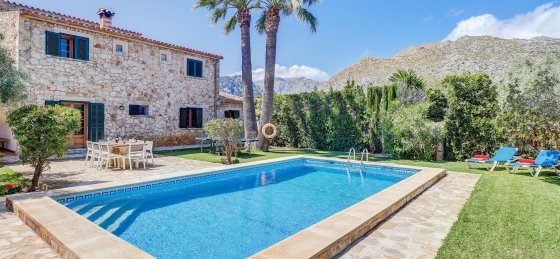 joan_-_swimming_pool_01_2400x1600.jpg Holiday home in Mallorca villa booking