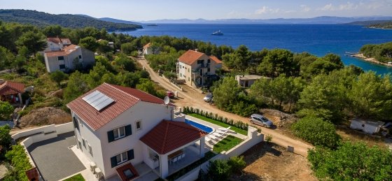 villa_in_milna_3_1.jpg Villas in Dalmatia