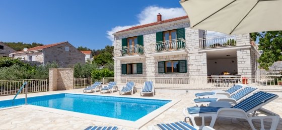 villa_in_sumartin_13_2.jpg Villas in Brac