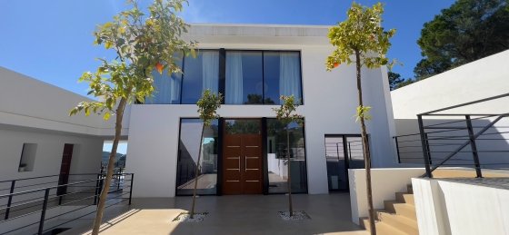 408350a8-d7b1-45e7-9eff-8e82fe2c6bf3.jpeg Book a villa in Costa del Sol