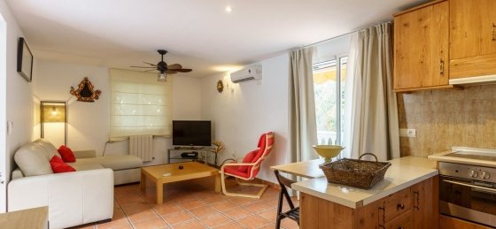 ca71dcc8-6694-4d4f-871b-934918b3c01a.f10.jpg Book a villa holiday in Mijas