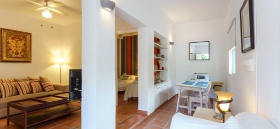 cb5f9012-945a-4cae-9f3b-1b79d0cbc34a.f10.jpg Book a villa holiday in Costa del Sol