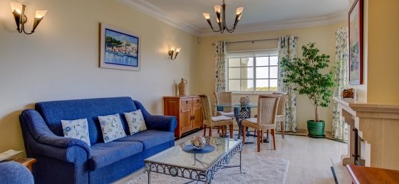lounge_and_dining_area.jpg Book a villa in Algarve