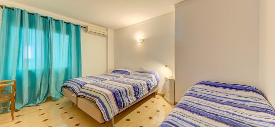 16.jpg Book a villa in Spain