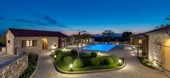 37.jpg Holiday home in Sibenik villa booking