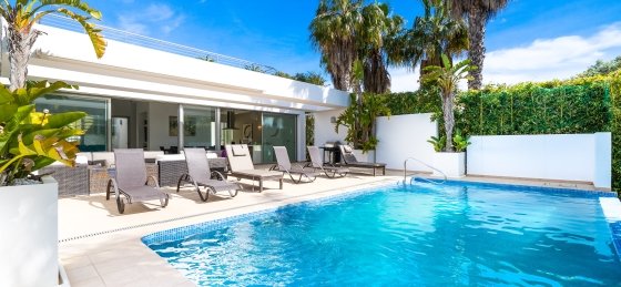 elche-exterior-1.jpg Villa in Javea to rent