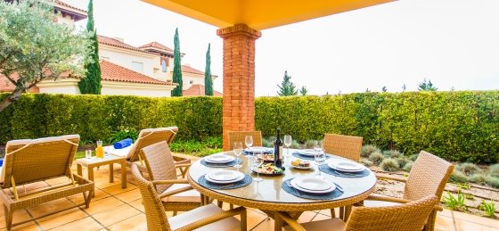 linked_villas_outdoor_dining_area.jpg Villas in Monte Rei Golf & Country Club