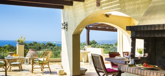 luxuryretreatskefalonia_5t.jpg Villa holidays in Greece