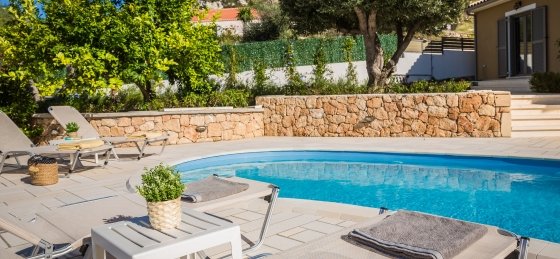 nik_6590.jpg Book a villa in Greece