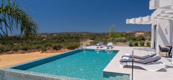 pan00002.jpg Villas in Greece