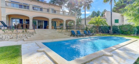 Holiday home in Alcudia villa booking